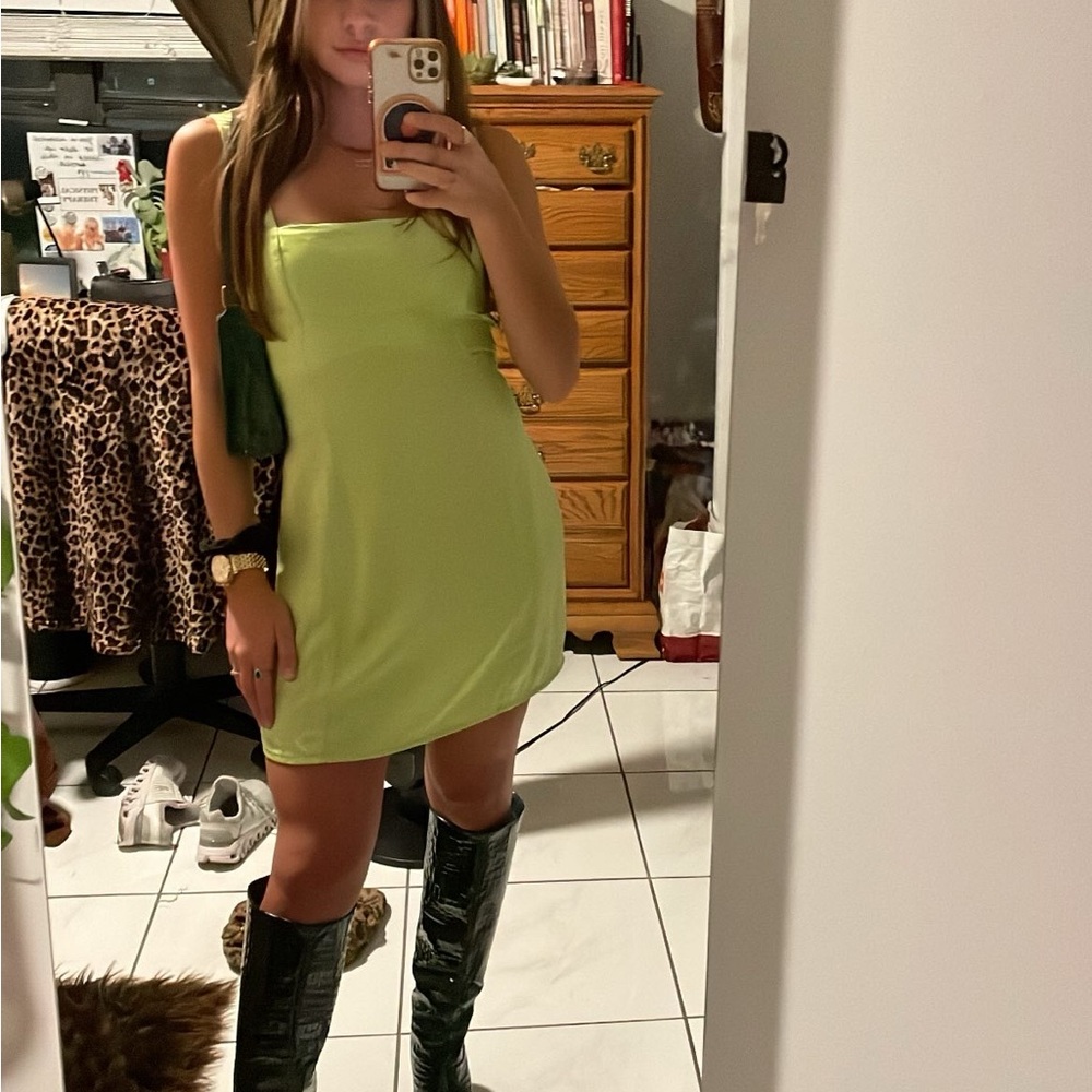 Meshki Green Bodycon Mini Dress with Square Neck for Night Out